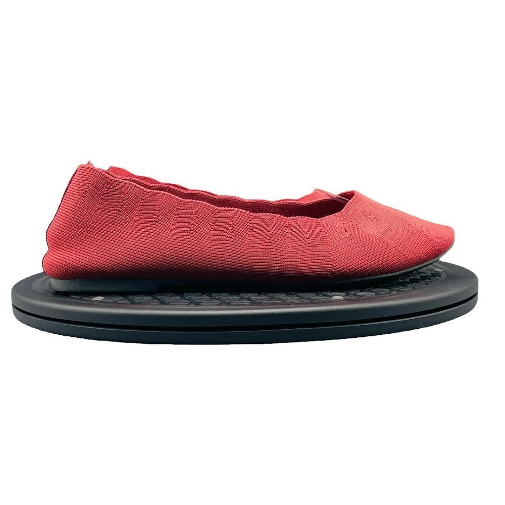 Skechers Cleo Bewitch Flat Shoes Women 6.5 Red Pointed Casual Knit Skimmer
